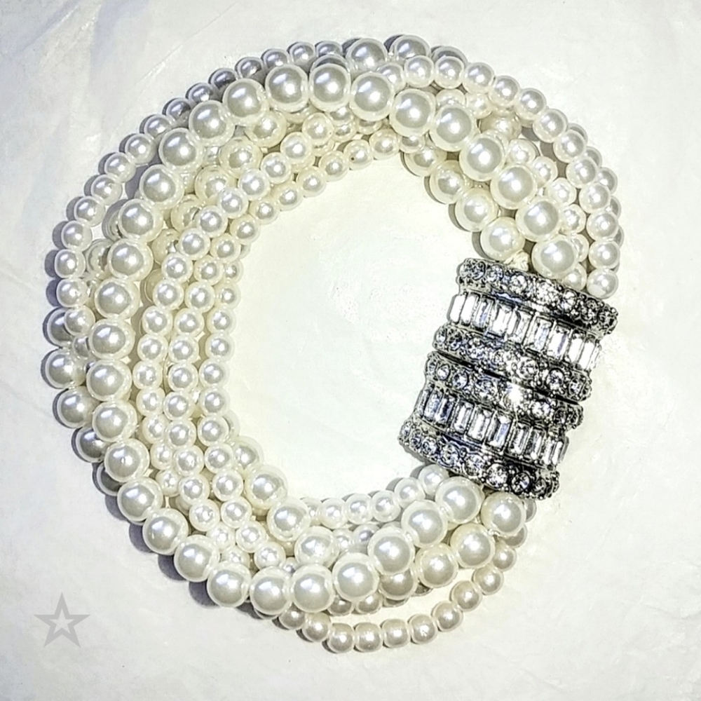 7-STRAND FAUX PEARL BRACELET WITH HUGE RHINESTONE CLASP